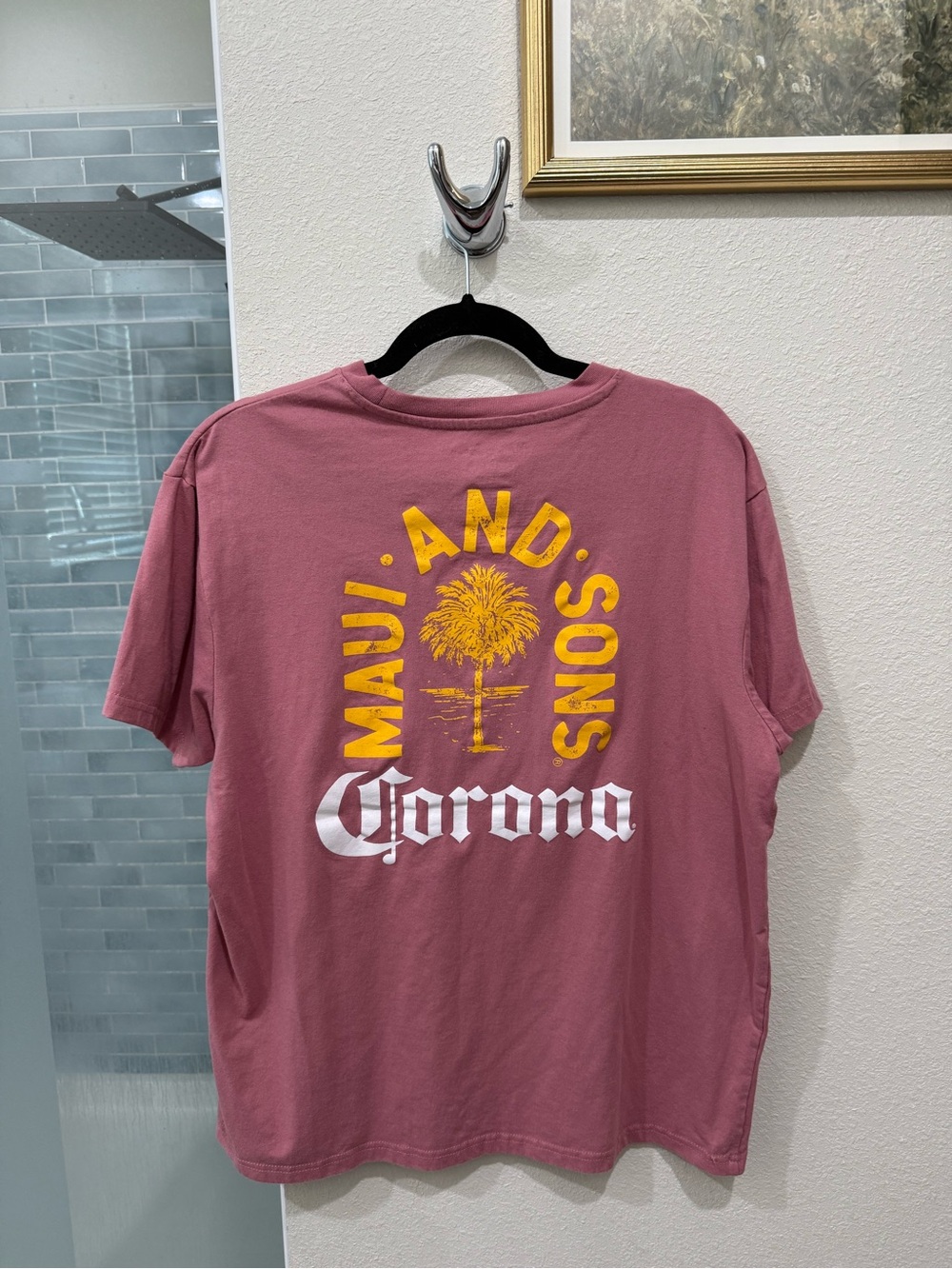 Maui and Sons X Corona Mens Beer Graphic T-Shirt- XL